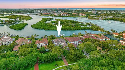 337 Old Jupiter Beach Rd, Jupiter, FL 33477