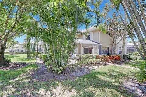 2864 SW Lakemont Pl, Palm City, FL 34990