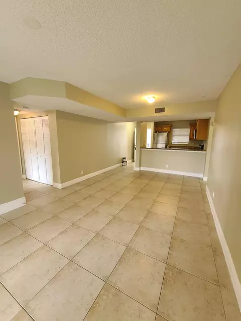 1560 Windorah Way #F, West Palm Beach, FL 33411