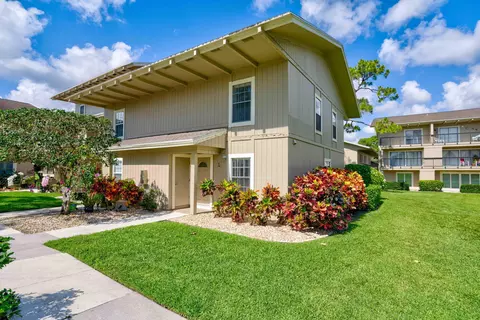 18580 SE Wood Haven Ln #L, Jupiter, FL 33469