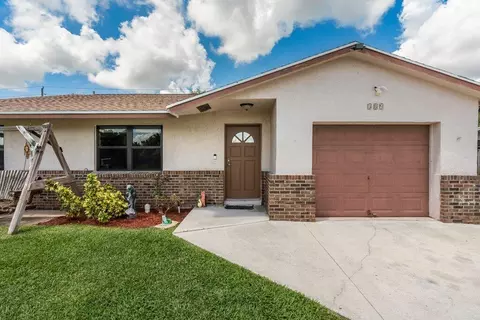 389 Las Palmas St, Royal Palm Beach, FL 33411