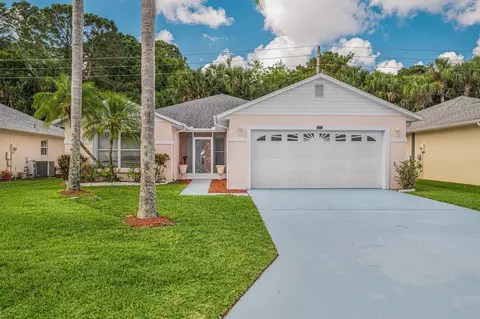 6213 Alexandria Cir, Fort Pierce, FL 34982