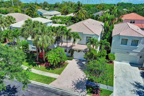 2911 Caffia Way, West Palm Beach, FL 33409