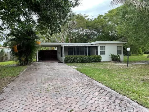 1810 45th Ave, Vero Beach, FL 32966