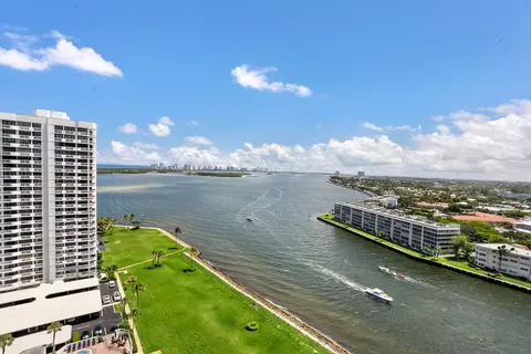 123 Lakeshore Dr #1943, North Palm Beach, FL 33408