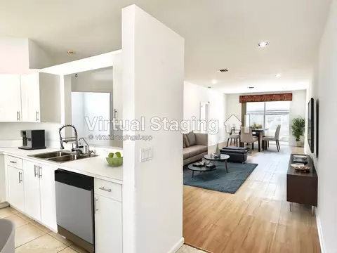 9640 Crescent View Dr N, Boynton Beach, FL 33437