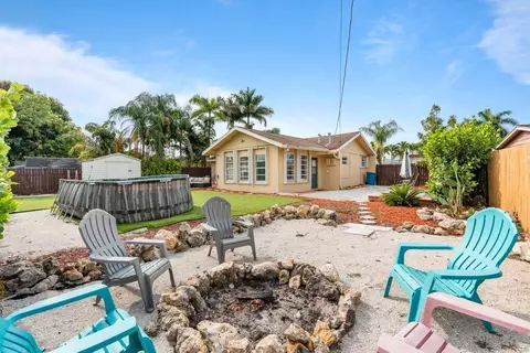 633 Camellia Dr, Royal Palm Beach, FL 33411