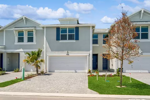 342 Salisbury Cir, Fort Pierce, FL 34982
