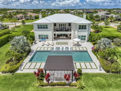 8048 SE Old Plantation Cir, Jupiter, FL 33458