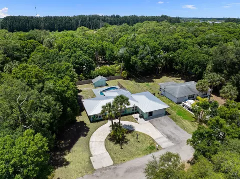 1835 Flora Ln, Vero Beach, FL 32966