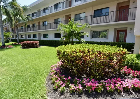 15075 Witney Rd #112, Delray Beach, FL 33484