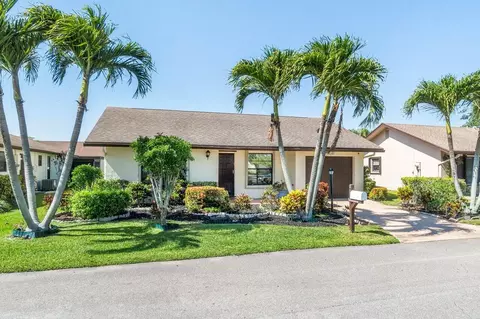 6296 Red Cedar Cir, Greenacres, FL 33463