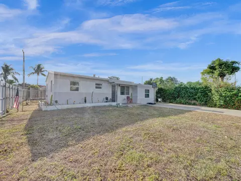 2733 NE 12 Ave, Pompano Beach, FL 33064