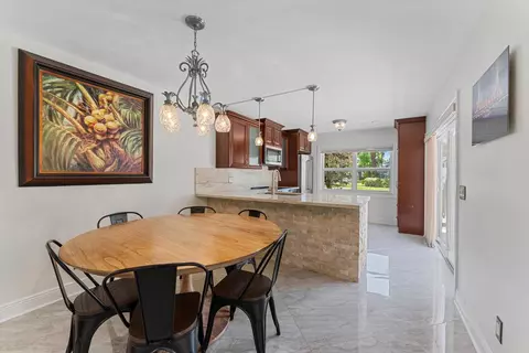 5301 Wheatley Ct, Boynton Beach, FL 33436