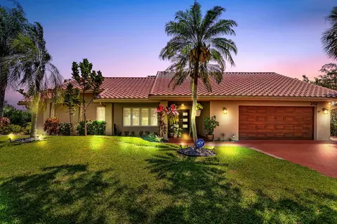 282 Deer Creek Woodlake Cir, Deerfield Beach, FL 33442