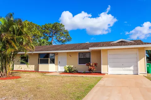 444 SW Meadow Ter, Port Saint Lucie, FL 34984