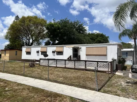 22909 Cascade Pl, Boca Raton, FL 33428