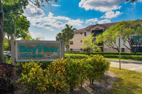 4111 Coral Tree Cir #221, Coconut Creek, FL 33073