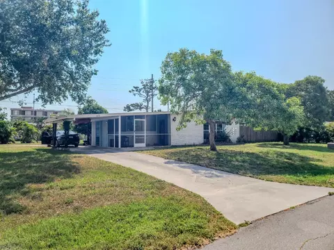 125 E Arbor Ave, Port Saint Lucie, FL 34952