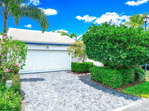 3679 Mykonos Ct, Boca Raton, FL 33487