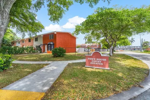 1033 35th St, West Palm Beach, FL 33407