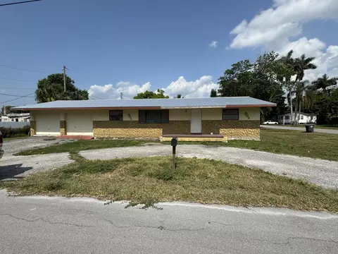 601 NW 7th St, Belle Glade, FL 33430