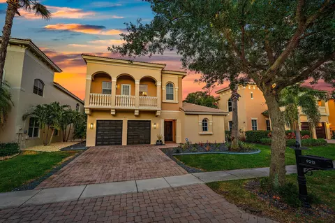 9213 Nugent Trl, West Palm Beach, FL 33411