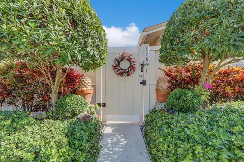 5789 Golden Eagle Cir, Palm Beach Gardens, FL 33418