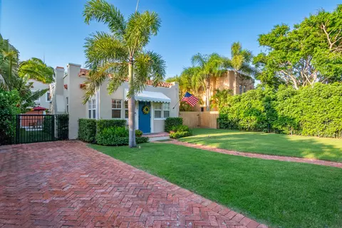 329 Greymon Dr, West Palm Beach, FL 33405
