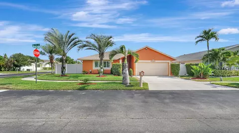 10201 SW 16th Ct, Davie, FL 33324