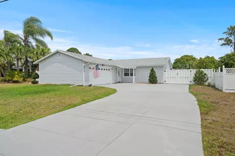 973 SW Jaslo Ave, Port Saint Lucie, FL 34953