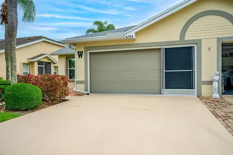 4294 SE Brittney Cir, Port Saint Lucie, FL 34952