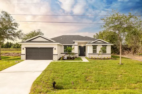 5811 NW Dooley Cir, Port Saint Lucie, FL 34986