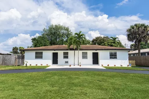 8562 Sunset Dr, Palm Beach Gardens, FL 33410