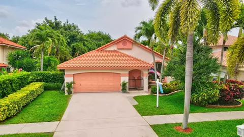 544 NW 38 Ave, Deerfield Beach, FL 33442