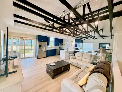 2687 Northside Dr, Lake Worth, FL 33462