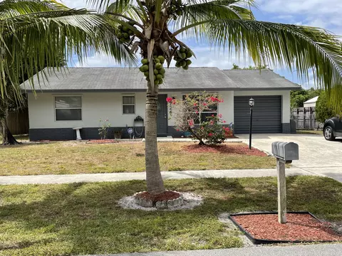 4724 Carthage Cir S, Lake Worth, FL 33463