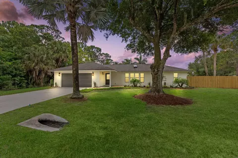 2736 SW Bridgeway St, Palm City, FL 34990