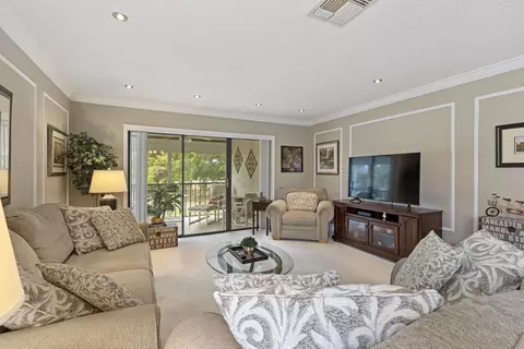 9288 Vista Del Lago #12-B, Boca Raton, FL 33428