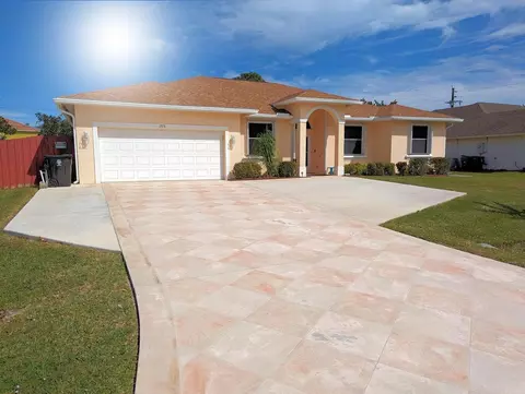 2831 SEagle Dr, Port Saint Lucie, FL 34984