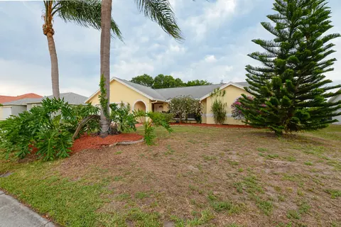 1925 SE Airoso Blvd SE, Port Saint Lucie, FL 34984