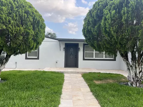 1000 Dogwood Rd, West Palm Beach, FL 33409