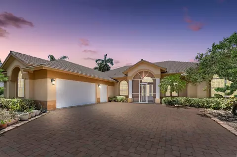 9517 Laurelwood Ct, Fort Pierce, FL 34951