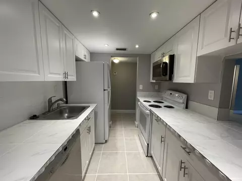 1950 N Congress Ave #301, West Palm Beach, FL 33401