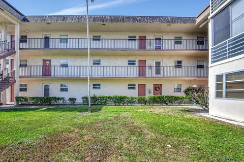 709 Lori Dr #111, Palm Springs, FL 33461