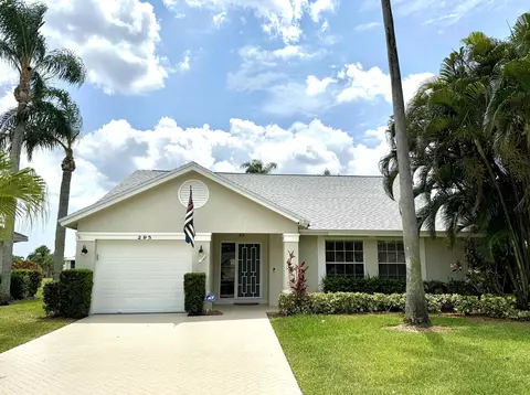 295 Moccasin Trl W, Jupiter, FL 33458