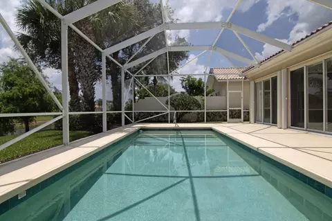 8140 Nevis Pl, Wellington, FL 33414