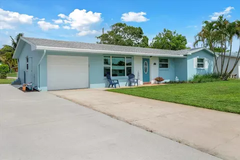19025 SE Southgate Dr, Jupiter, FL 33469