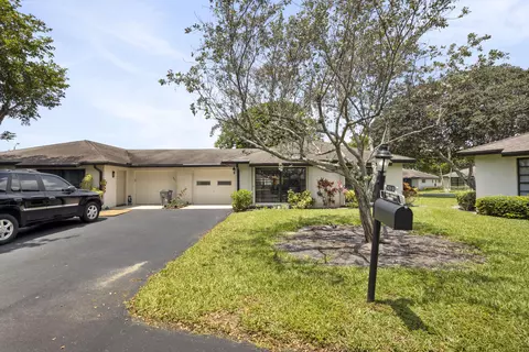 4824 Dovewood Cir #B, Boynton Beach, FL 33436