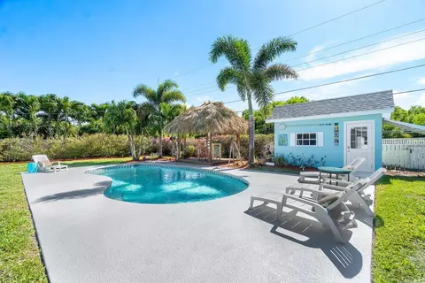 18946 SE Southgate Dr, Jupiter, FL 33469